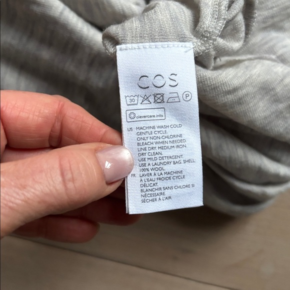 COS sheer wool turtleneck - Picture 5 of 6